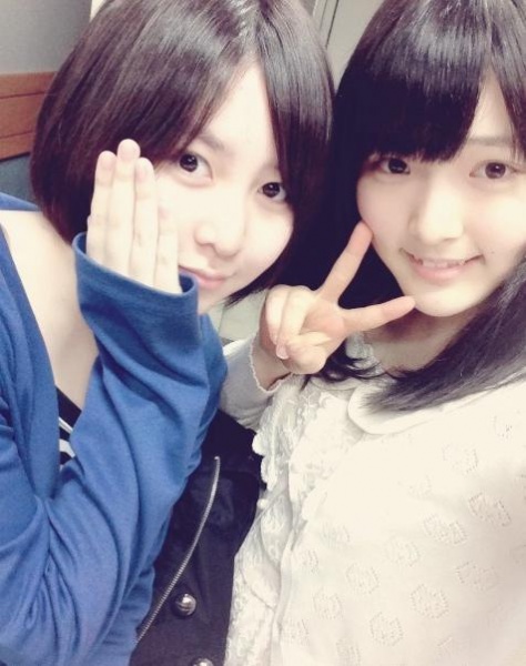 AKB48の岩田華怜と大森美優（画像は『大森美優　Google＋』のスクリーンショット）