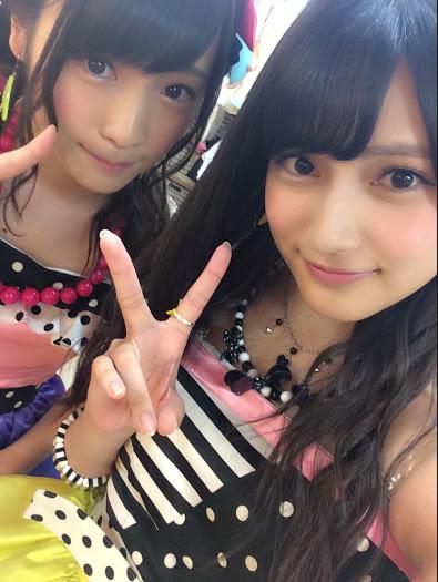 川栄李奈と入山杏奈。4月22日投稿。（画像は『入山杏奈　Google＋』のスクリーンショット）