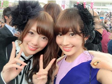 “凱旋門賞”での白石麻衣と小嶋陽菜（画像はinstagram.com/nyanchan22より）