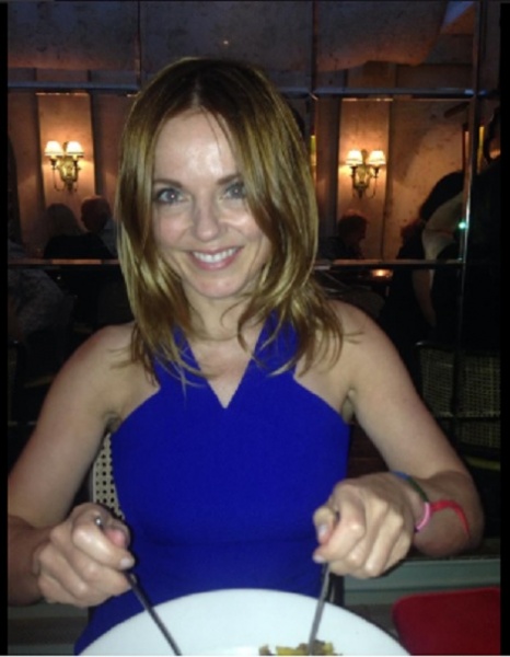 ジェリ・ハリウェル42歳、婚約を発表！（画像はtwitter.com/gerihalliwellより）