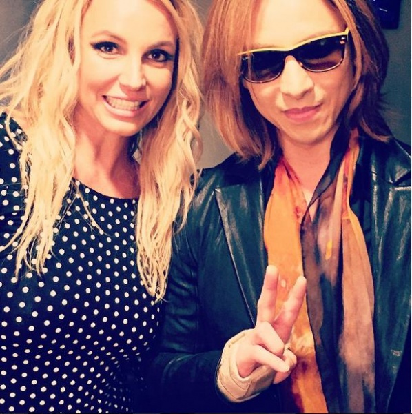 ブリトニー・スピアーズとYOSHIKI（画像はYOSHIKI Instagramより）