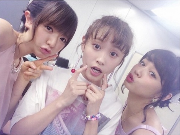 紺野あさ美、高橋愛、新垣里沙（画像は『高橋愛 Instagram』より）