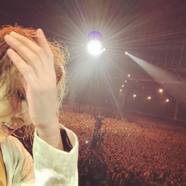 ルナフェスで涙するYOSHIKI（画像は『YOSHIKI Instagram』より）