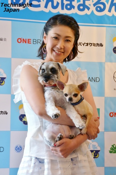 【エンタがビタミン♪】古閑美保、愛犬2匹を初披露「将来のパートナーには馴れて欲しい」「私の（恋の）熱中症は大丈夫！」