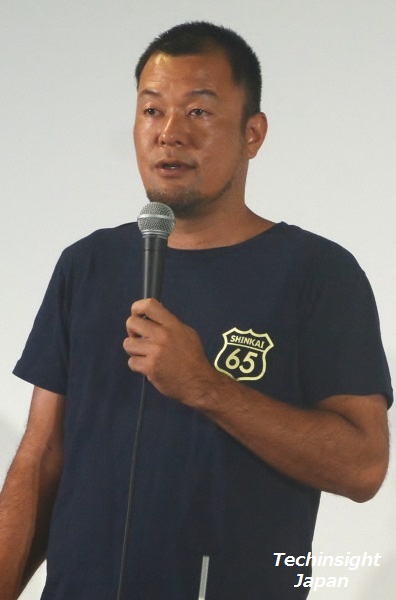 「奥深い複雑な想いをもった女の子を演じてもらった」有村架純デザインのTシャツ姿で登場した山本剛義監督