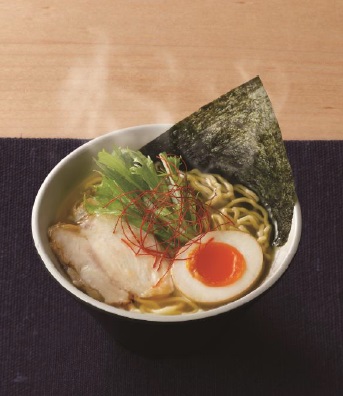 一日に2万人が食べるラーメンが寿司屋にあった！ 「はま寿司の旨だし鶏塩ラーメンはなかなかうまい♪」