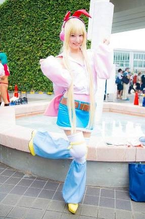 アイマリンちゃんのコスプレをした渚さん