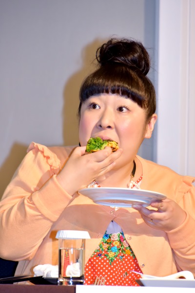 「レベルが高すぎて凄い」上位のピザを試食する　村上知子