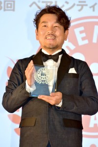 「子育ては完璧！」カップル部門を受賞した藤本敏史