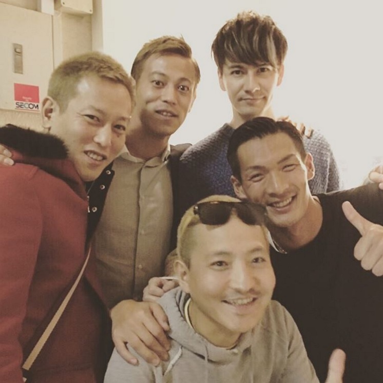 じゅんいちダビッドソンと本田圭佑選手…どっちが本物!?（出典：https://www.instagram.com/joy.official）