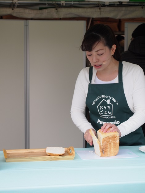 サンドイッチ用食パンだと薄く切れる