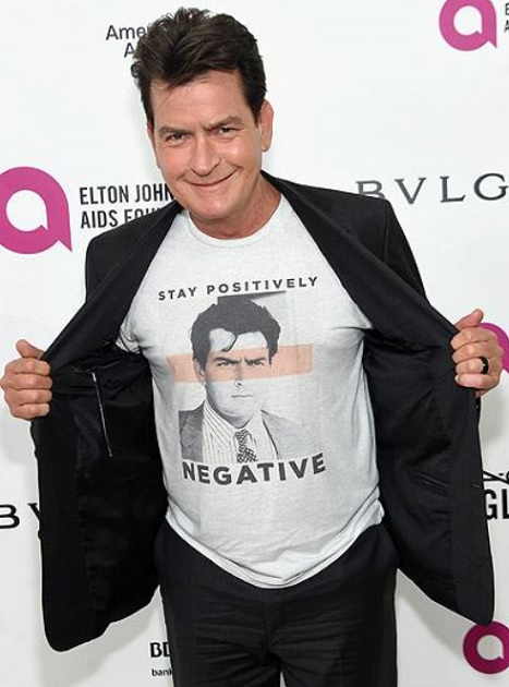 チャーリーにまたトラブル（出典：https://www.facebook.com/CharlieSheen）