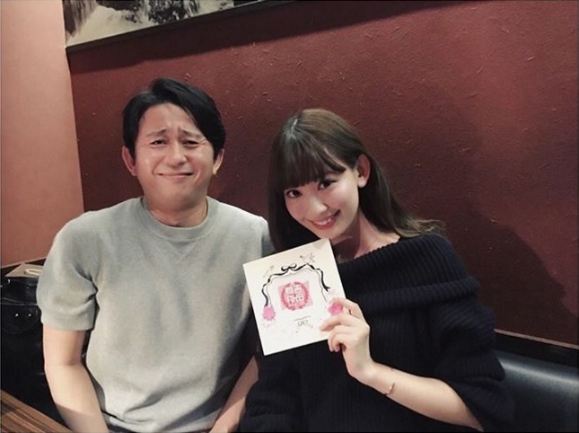 有吉弘行への感謝を綴った小嶋陽菜（出典：https://www.instagram.com/nyanchan22）