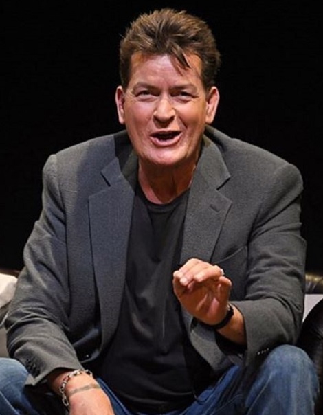 チャーリー・シーン「HIVセレブ、名乗り出て」（出典：https://www.instagram.com/charliesheen）