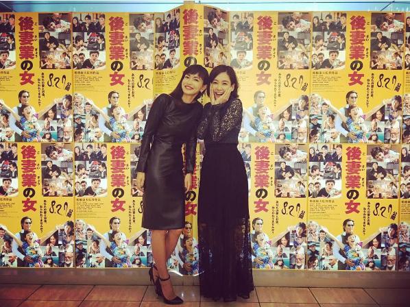 【エンタがビタミン♪】水川あさみ×長谷川京子が喪服姿？　黒のドレスで笑顔の2ショット