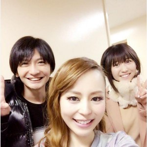 島崎信長、平野綾、安野希世乃（出典：https://www.instagram.com/a_ya.hirano）