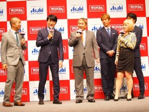 新CMに出演する澤部佑、劇団ひとり、ビートたけし、ブルゾンちえみ with B