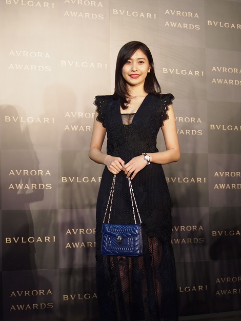 佐野ひなこ　「BVLGARI AVRORA AWARDS 2017」ゴールデンカーペットセレモニー