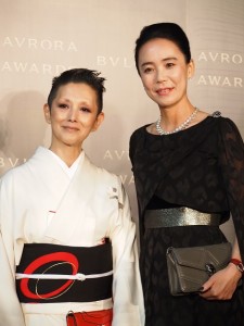 河瀨直美氏と夏木マリ　「BVLGARI AVRORA AWARDS 2017」ゴールデンカーペットセレモニー