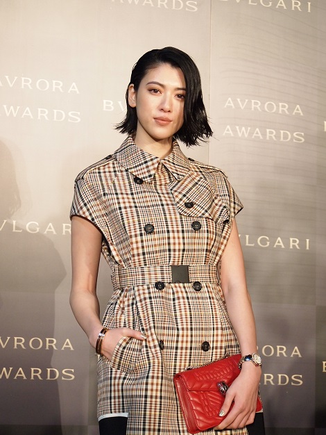 三吉彩花　「BVLGARI AVRORA AWARDS 2017」ゴールデンカーペットセレモニーにて