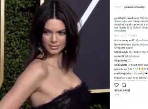 「ニキビなんてクソ食らえ！」とケンダル（画像は『Giambattista Valli Official　2018年1月8日付Instagram「The beautiful ＠kendalljenner interpreted Haute Couture amazingly and supported a vital cause at last nights 2017 Golden Globe Awards. ＃TimeIsUp」』のスクリーンショット）