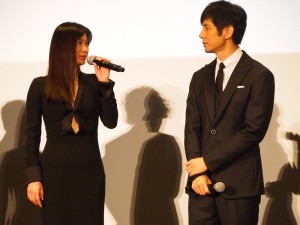 夫婦役を演じた篠原涼子と西島秀俊