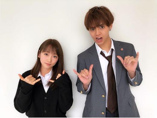 川栄李奈と片寄涼太（画像は『川栄李奈　2019年1月15日付Instagram「湯浅政明監督の最新アニメ映画『きみと、波にのれたら』声優をやらせていただきました！」』のスクリーンショット）