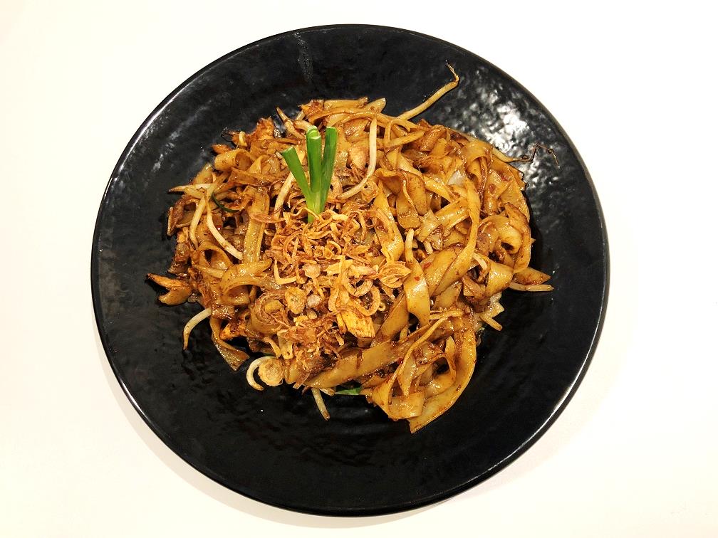 『チャークイティオ　Char kway teow』（13.95ポンド＝約1953円）