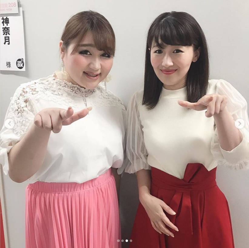 りんごちゃんと沙羅（画像は『りんごちゃん　2019年7月25日付Instagram「ダウンタウンDX モノマネ芸人スペシャル」』のスクリーンショット）