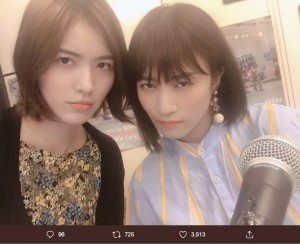 気合十分な松井珠理奈と斉藤真木子（画像は『松井珠理奈（ハリウッドJURINA）　2019年8月6日付Twitter「本日の ＃手をつなぎながら公演 真木子支配人と実況します！」』のスクリーンショット）