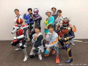 『Mステ』でコラボしたDA PUMPと仮面ライダー（画像は『Tomo　2019年8月9日付Instagram「Mステありがとうございます！」』のスクリーンショット）