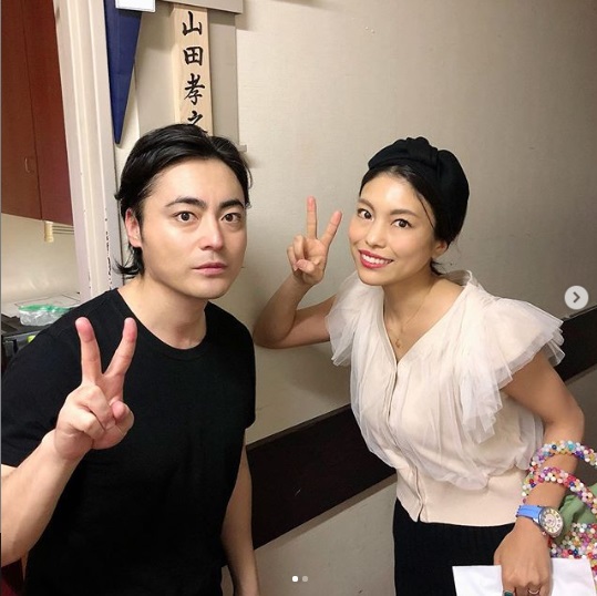 山田孝之の舞台を観劇したSAYUKI（画像は『SAYUKI　2019年9月17日付Instagram「ミュージカル ＃ペテン師と詐欺師 観てきました。」』のスクリーンショット）