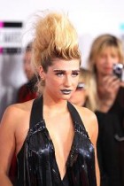 【イタすぎるセレブ達】KE$HA 「1400万ドル払え！　」元マネージャーから訴えられる