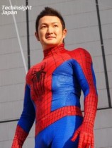 【エンタがビタミン♪】中村獅童、スパイダーマンスーツで銀座に颯爽と現る。除幕式では「紐が長いし、硬いよ…」