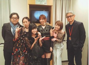 【エンタがビタミン♪】欅坂46平手友梨奈が前田敦子らAKBファミリーと舞台観劇　「あっちゃんてち」のコラボに反響