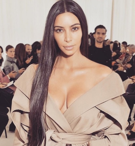 キム・カーダシアン、事件のショックから立ち直れず（出典：https://www.instagram.com/kimkardashian）