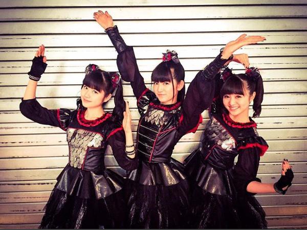 BABYMETAL：2016.5.5投稿（出典：https://www.instagram.com/babymetal_jpn）