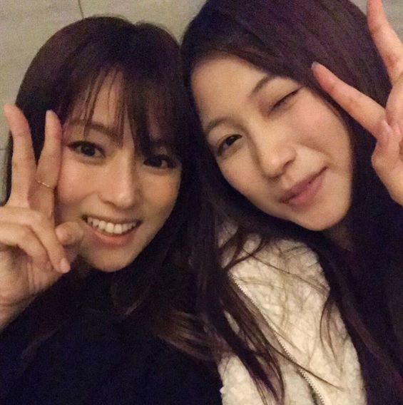 深田恭子＆大野いと（出典：https://www.instagram.com/kyokofukada_official）