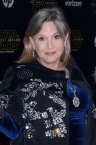 【イタすぎるセレブ達・番外編】『スター・ウォーズ』キャリー・フィッシャー、飛行機内で心臓発作