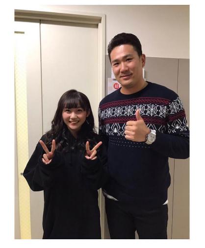 NMB48薮下柊と田中将大投手（出典：https://www.instagram.com/masahiro_tanaka.official）