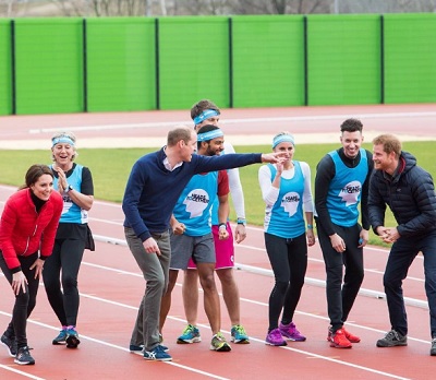 見守られながら、「よーいドン！」（出典：https://www.instagram.com/kensingtonroyal）