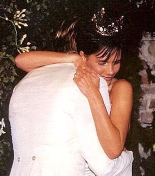 幸せな結婚生活を維持するコツは？（出典：https://www.instagram.com/victoriabeckham）