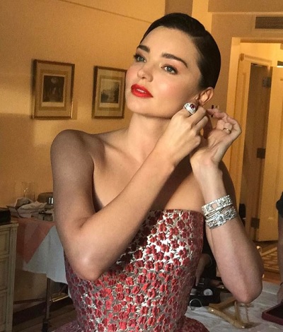 ミランダ・カー、ゴールイン迫る？（出典：https://www.instagram.com/mirandakerr）