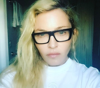 マドンナ「競売なんて止めて」（画像は『Madonna　2017年6月16日付Instagram「A Woman's work is never done!! 6 kids and many jobs =ratchet hair」』のスクリーンショット）