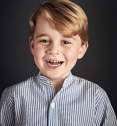 ジョージ王子が4歳に（画像は『Kensington Palace　2017年7月22日付Instagram「The Duke and Duchess are delighted to share a new official portrait of Prince George to mark His Royal Highness's fourth birthday tomorrow」（by Chris Jackson）』のスクリーンショット）