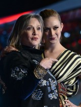 【イタすぎるセレブ達】“レイア姫”キャリー・フィッシャー　「子育ては容赦なかった」愛娘が激白