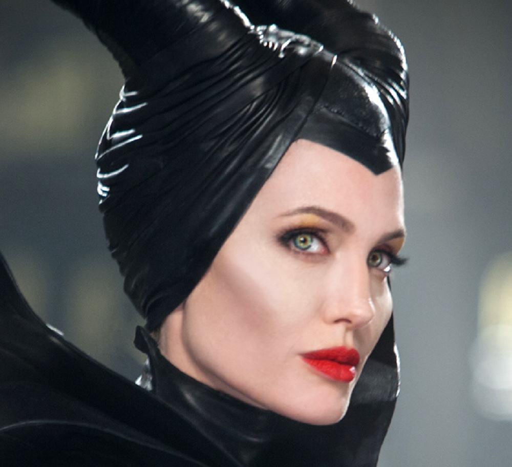 「私が大黒柱だもの！」（画像は『Maleficent　2015年10月1日付Facebook』のスクリーンショット）