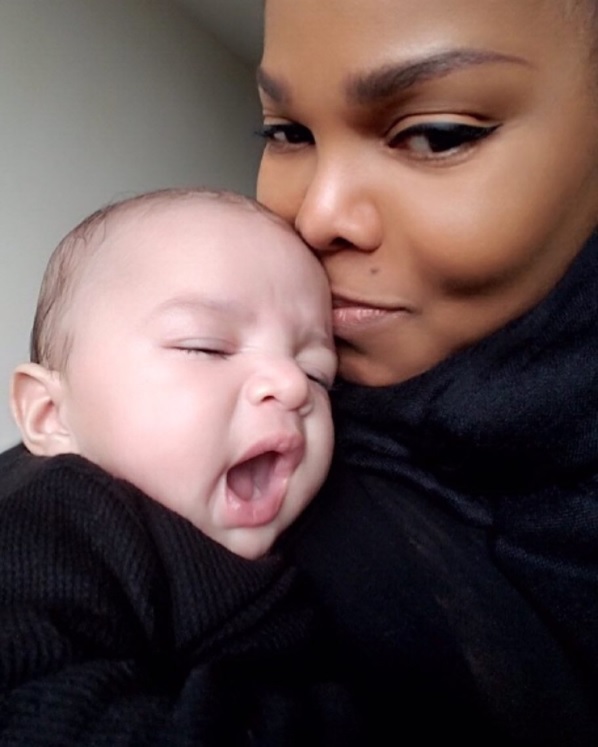 ジャネット、夫から暴言を浴びていた（画像は『Janet Jackson　2017年4月15日付Instagram「My baby and me after nap time.」』のスクリーンショット）