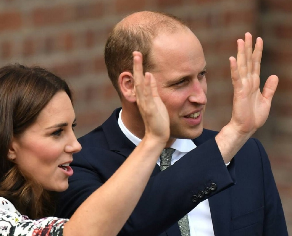 ウィリアム王子は心配も（画像は『Kensington Palace　2017年7月19日付Instagram「Hello Gdansk! The Duke and Duchess received a lovely welcome to the city at a traditional Polish market in the Town Square today.」』のスクリーンショット）