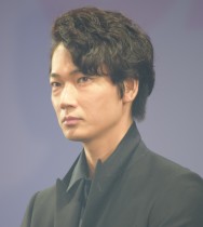 【エンタがビタミン♪】綾野剛の底知れぬ魅力　ドラマ現場で“神対応”やマジック見破る眼力も